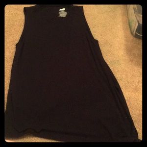 Black workout tank top